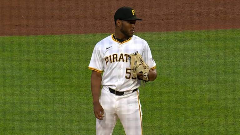 Roansy Contreras participó en 12 juegos con Pittsburgh en esta campaña.