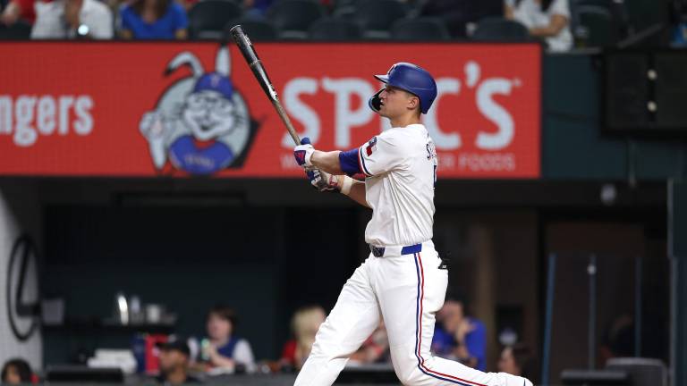 Corey Seager se somete a cirugía por apendicitis y deja una incógnita en el infield de Texas.