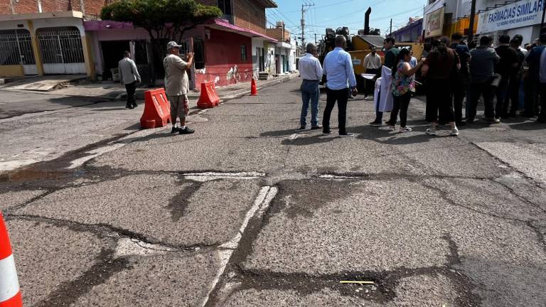 El Gobierno de Mazatlán puso en marcha los trabajos de reencarpetado en la Avenida Río Piaxtla.