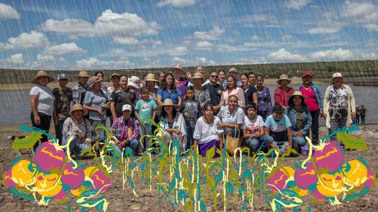 Mujeres que enseñan a vivir con dignidad.
