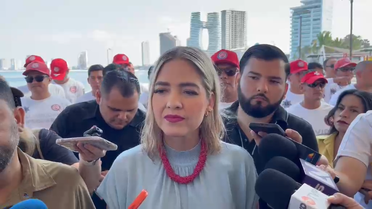 La Alcaldesa de Mazatlán Estrella Palacios Domínguez detalló las actividades del Mundial para este jueves en Olas Altas.