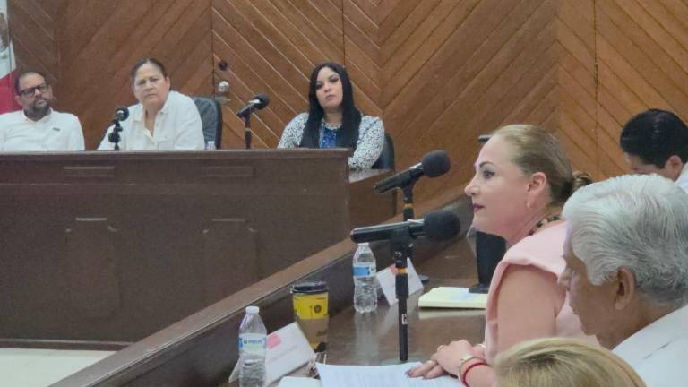 La Regidora por el PRI Maribel Chollet Morán pide a la Alcaldesa de Mazatlán disculpa pública por declaraciones sobre futbolistas asesinados.