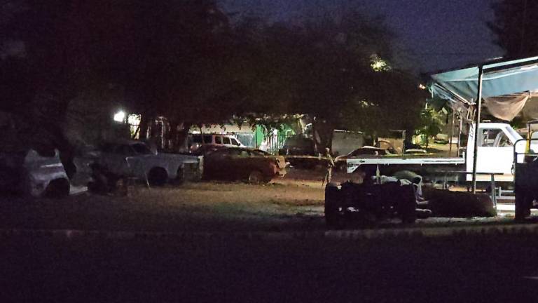 El hecho se registró en el cruce de las calles Cruz Medina y Rosendo Licenciado Rodríguez, cerca de una institución educativa del sector.