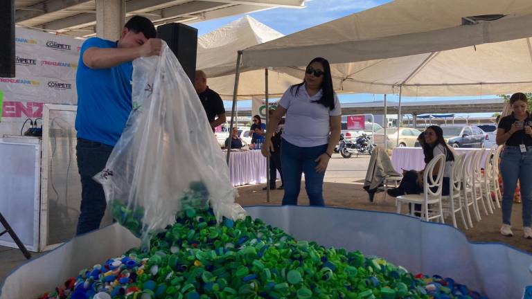 El Grupo Compete, con apoyo del DIF Mazatlán y 15 empresas socialmente responsables, celebró este sábado la novena edición del Trenzatapatón en el estacionamiento de Soriana Insurgentes.