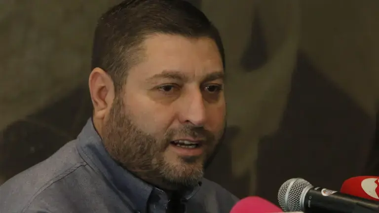 López Elenes explicó que Badiraguato llegó a registrar cerca de 800 personas desplazadas, tanto en la cabecera municipal como en Culiacán.