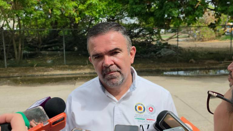 Óscar Roberto Osuna Tirado indicó que este jueves fue reabierto el Faro a turistas y mazatlecos.