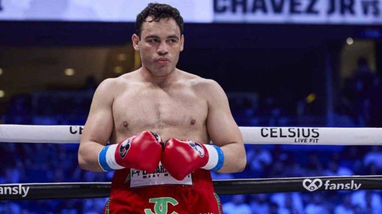Julio César Chávez Jr. regresa al ring en abril.