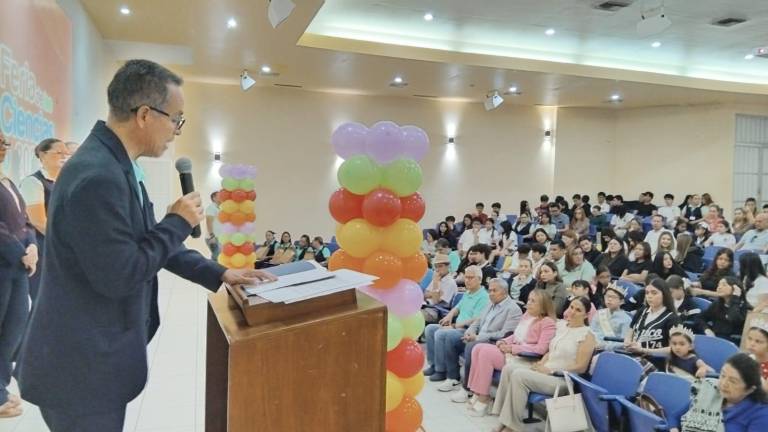 Ponen en marcha la Feria de las Ciencias en el ICO.