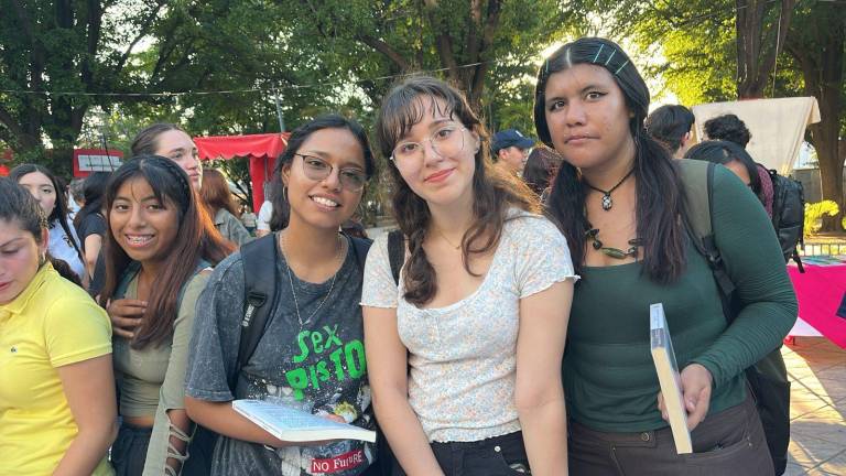 Paula Ontiveros, Wendy Cabanillas y Maya Pérez.
