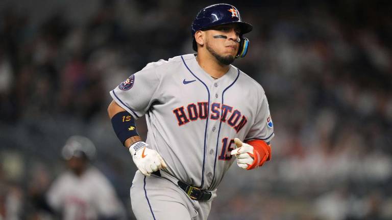 Isaac Paredes aportó a la victoria de los Astros en Yankee Stadium.