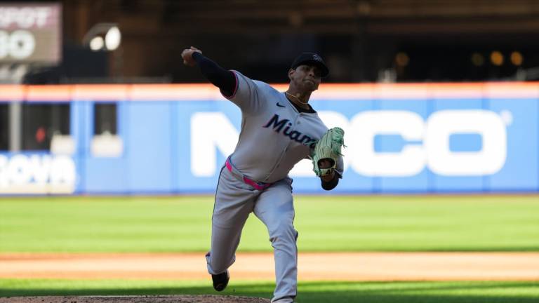 Edward Cabrera estará fuera de acción al menos 15 días.