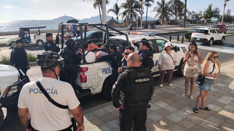 Al menos 6 hombres y una mujer resultaron detenidos tras la riña.