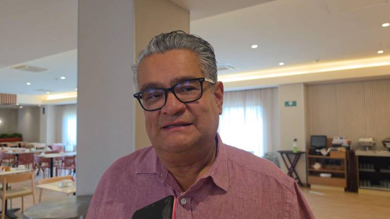 Rigoberto Ocampo Alcantar explicó que aún revisan el mega proyecto de producción de amoniaco de Topolobampo.
