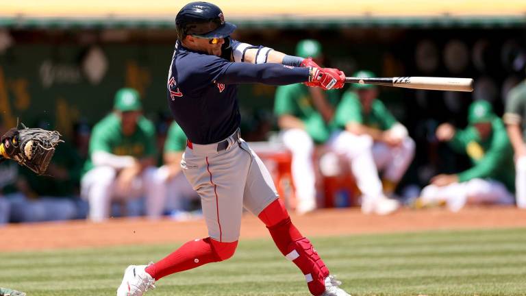 Kike Hernández regresa a Los Ángeles.