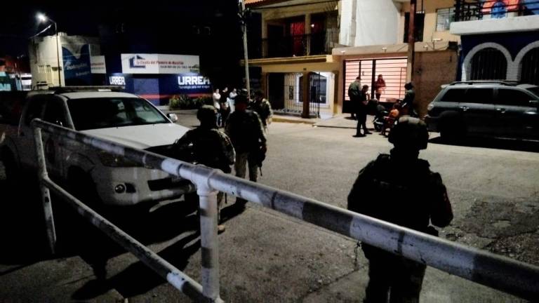 Un adulto mayor de 83 años falleció en Mazatlán tras una caída ocurrida durante una discusión con su hijo en la colonia Montuosa.