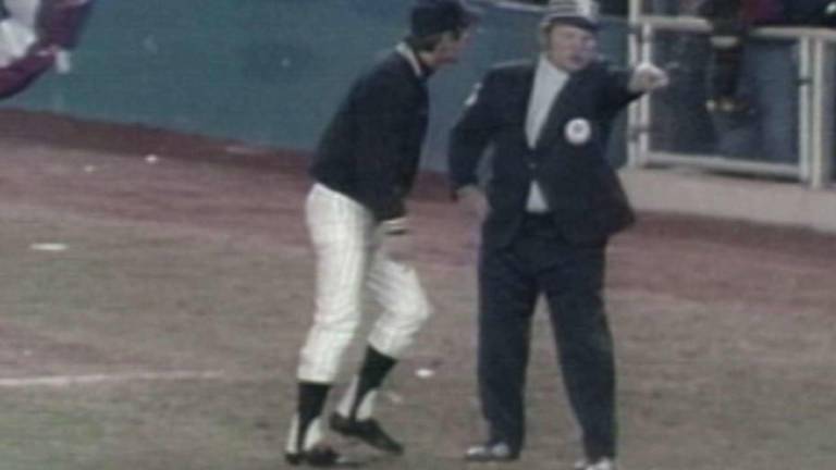 Bruce Froemming dejando huella como uno de los ampáyeres más respetados y con mayor trayectoria en la historia del beisbol.