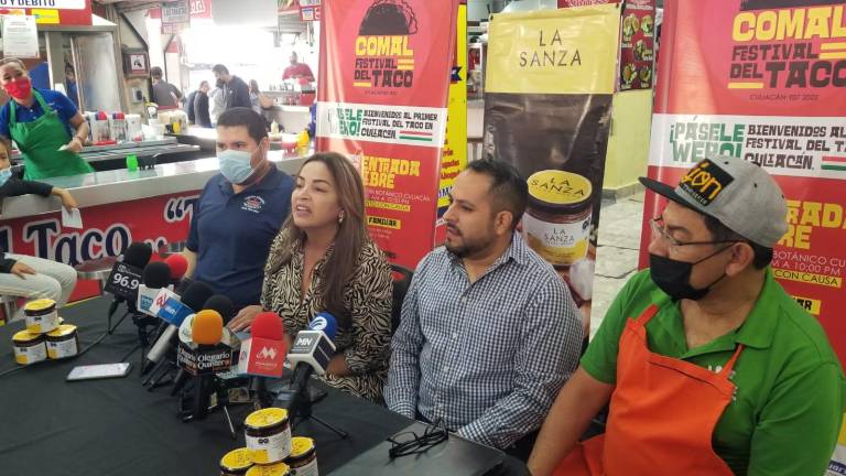 Organizadores del Festival del Taco en Culiacán.