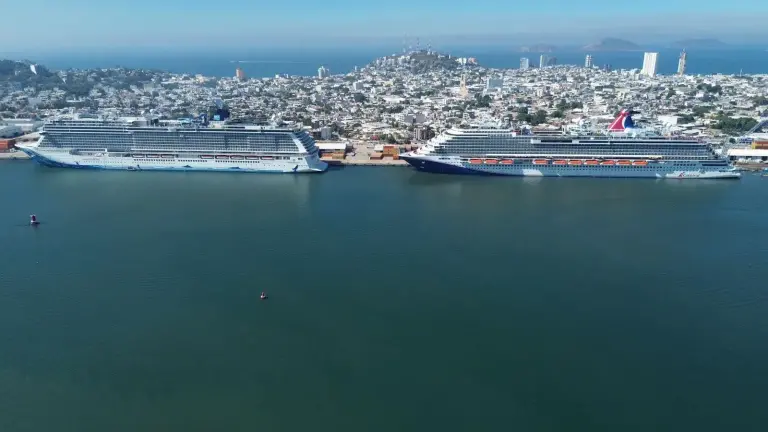 A las 6:30 horas atracará el barco Koningsdam, proveniente de Puerto Vallarta, Jalisco.