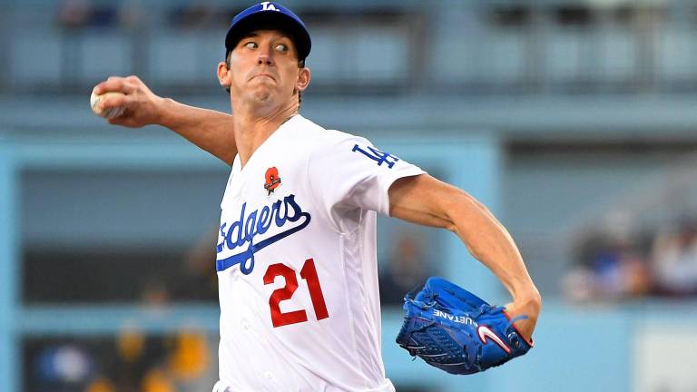 Walker Buehler se dice decepcionado por no lanzar en MLB en 2023.