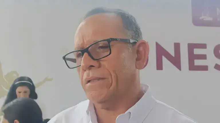 José Juan Rendón hizo el llamado para los responsables de las escuelas de que cuiden al alumnado que bien pueden celebrar con alimentos, bebidas y música sana.