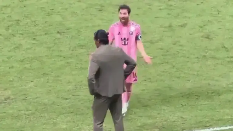 El intercambio de palabras entre Joel Huiqui y Leo Messi.