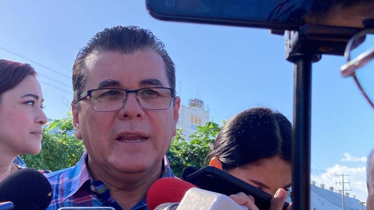 Édgar González Zataráin reiteró que será en diciembre cuando decidirá si deja el actual cargo para buscar la candidatura a la Presidencia Municipal de Mazatlán.