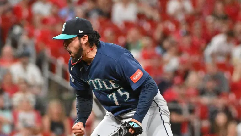 El sinaloense Andrés Muñoz fue clave en la victoria de los Marineros.