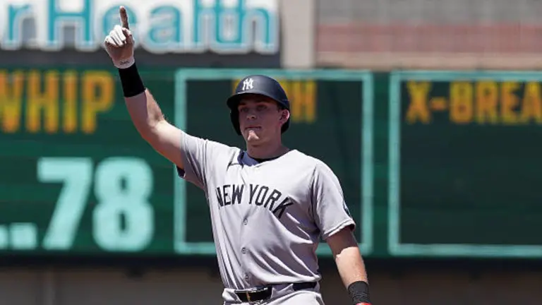 Yanquis explotan con 13 carreras en un inning.