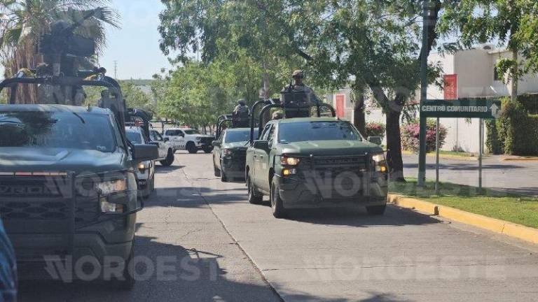 Los elementos federales y estatales restringieron el acceso a la privada ubicada en el sector Los Ángeles.