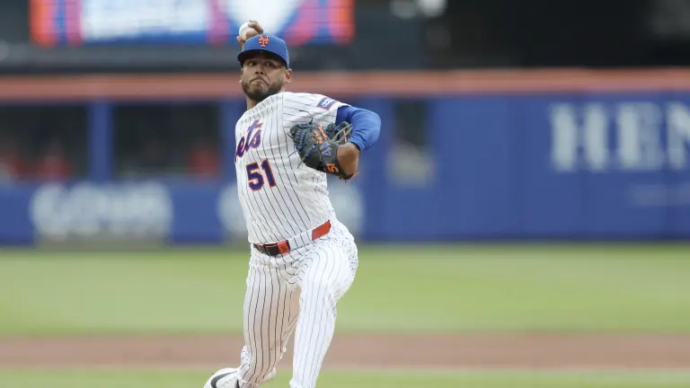 Freddy Peralta no quiere salir de los Mets pese a la mala temporada que viven en 2026.