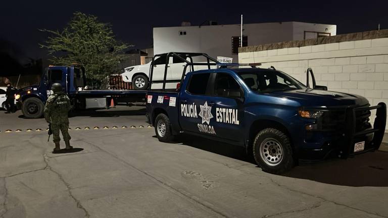 Los dos vehículos asegurados mostraban impactos de bala.