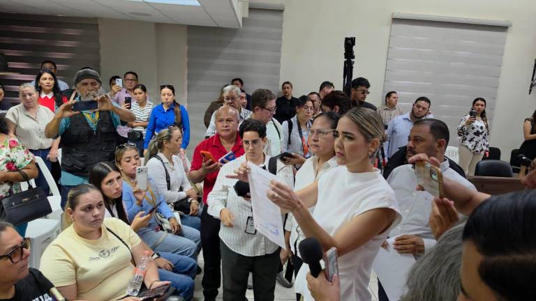 La Alcaldesa de Mazatlán Estrella Palacios Domínguez anuncia la cancelación de la sesión extraordinaria de Cabildo.