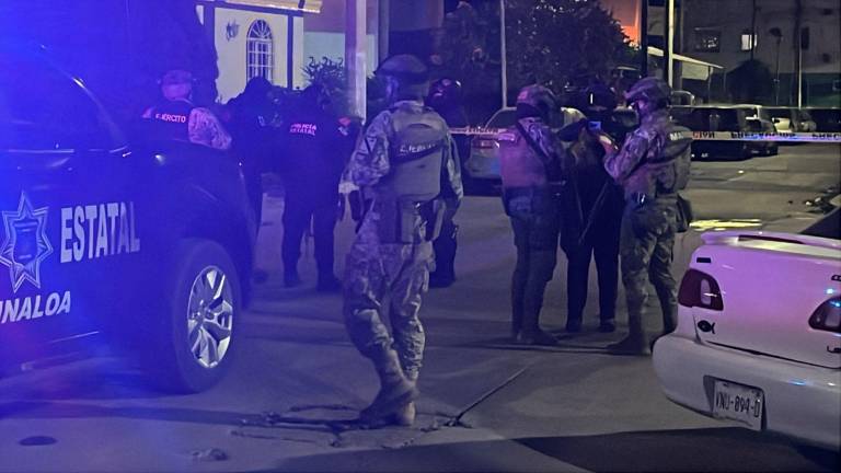 Las víctimas fueron auxiliadas por elementos federales y trasladadas a un hospital tras la agresión registrada en la colonia Gustavo Díaz Ordaz.