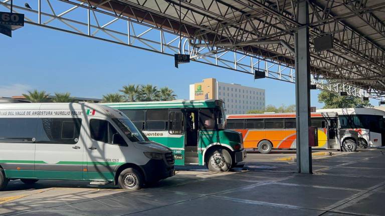 El servicio de transporte para quienes acuden a Culiacán desde comunidades rurales también resulta ahora más caro.