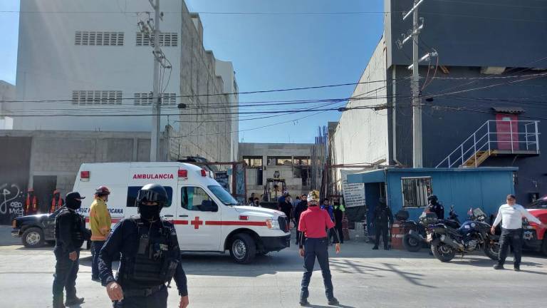 El trabajador fue rescatado y llevado a un hospital de Mazatlán.
