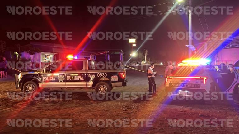 El vehículo presuntamente involucrado fue una góndola blanca, la cual se dio a la fuga luego del siniestro.