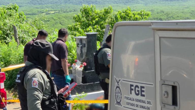 Las dos víctimas de disparo de arma de fuego fueron localizadas sobre la rúa Badiraguato-Surutato.