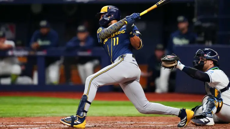 La ofensiva de los Cerveceros, liderada por Jackson Chourio, estuvo implacable en la reanudación de la Serie Mundial.