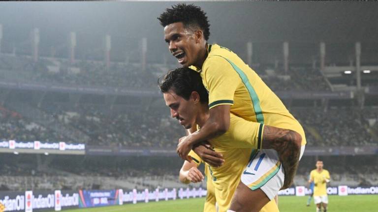 Brasil se dio un festín ofensivo ante la India, en encuentro amistoso.