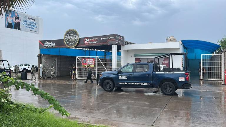 El vehículo fue localizado en el estacionamiento del establecimiento, ubicado sobre el bulevar Elbert.