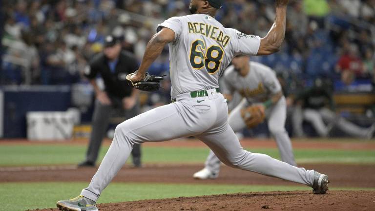 Atléticos envían a Domingo Acevedo a la lista de lesionados