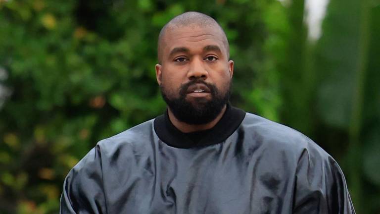 Kanye West nuevamente entra en polémicas.