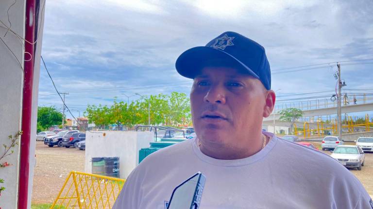 Gustavo Espinoza Bastidas, comandante del Escuadrón de Salvamento Acuático.