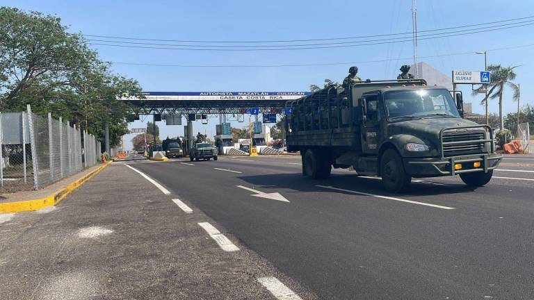 Llegan a Culiacán más elementos del Ejército