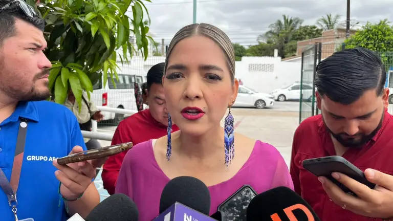 Estrella Palacios Domínguez informó que durante la Mesa de Construcción de Paz se notificó la llegada de elementos estatales para reforzar la seguridad en el puerto durante la temporada vacacional de verano.