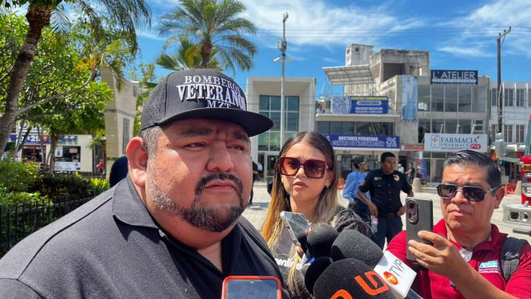 Bomberos Veteranos de Mazatlán exhorta a dar mantenimiento preventivo a aparatos eléctricos.
