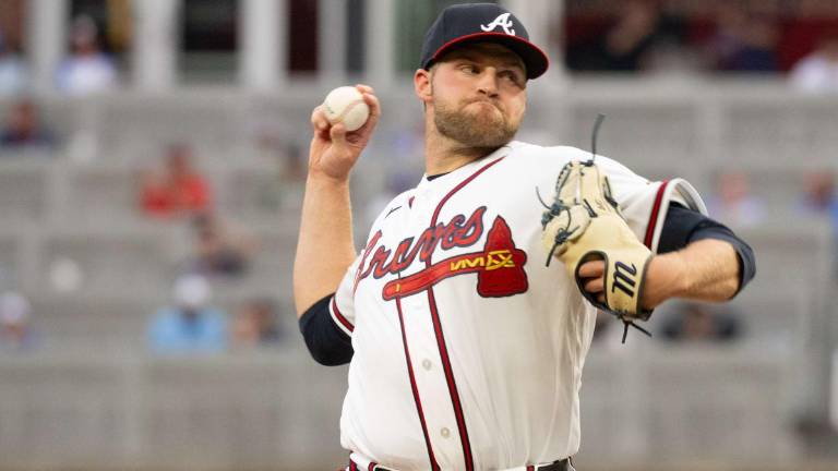 Bryce Elder estuvo intratable por los Bravos.