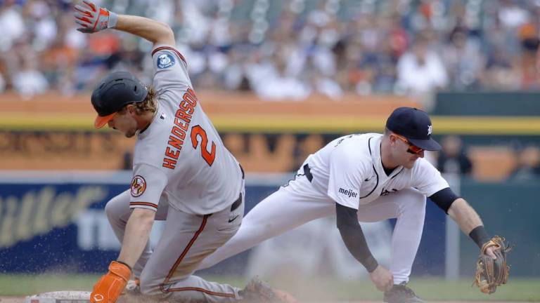 La remontada, sellada con un imparable de Colton Cowser, es la mayor del club desde 2009 y les permitió quedarse con la serie en Comerica Park.