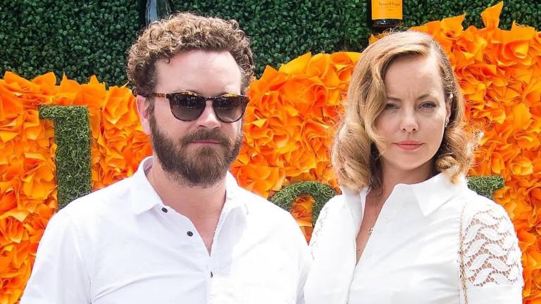 Bijou Phillips busca divorciarse del actor Danny Masterson.