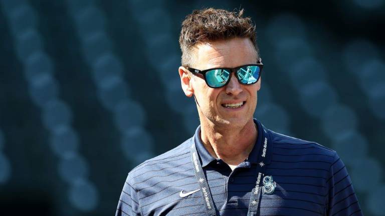 Jerry Dipoto está en una semana crucial para elegir un nuevo mánager para los Marineros.